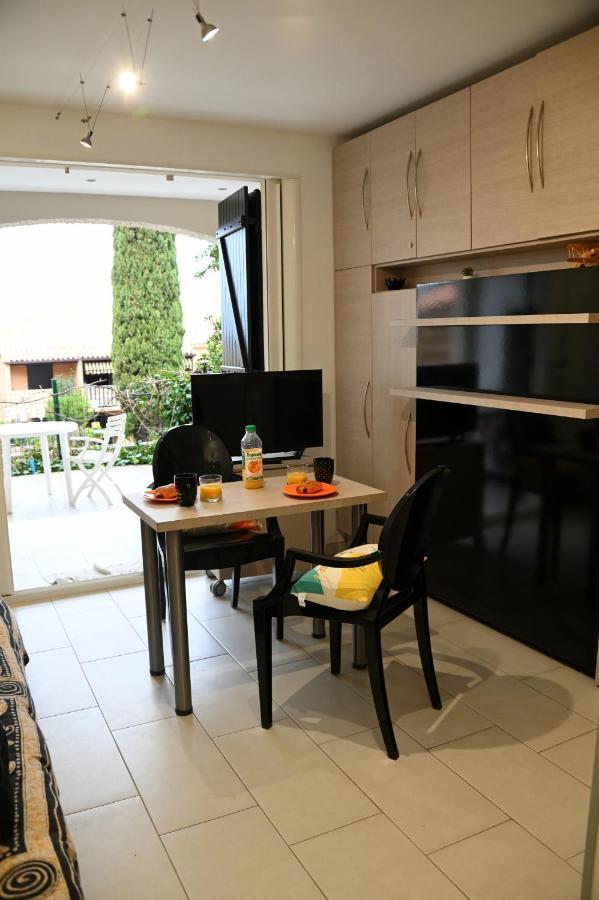 Aigues Marines Yourhosthelper Apartman Saint-Cyr-sur-Mer Kültér fotó